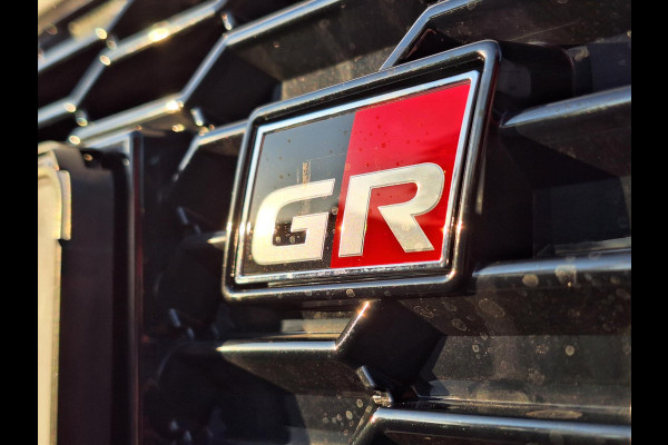 Toyota C-HR 2.0 High Power PHEV GR Sport | Elektrische achterklep, Stoel + Stuurverwarming, Half leer, Dodehoekherkenning, 19 inch, LED, Gro