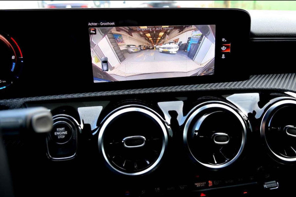 Mercedes-Benz A-Klasse 250 e AMG LED/PDC/CAM/LEER/NAVI/PANO