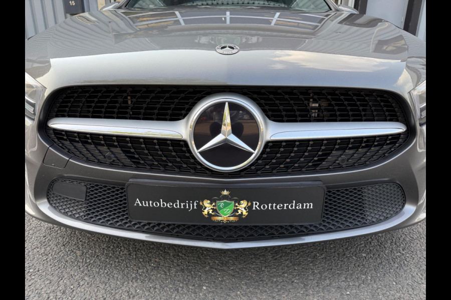Mercedes-Benz A-Klasse 250 e AMG LED/PDC/CAM/LEER/NAVI/PANO