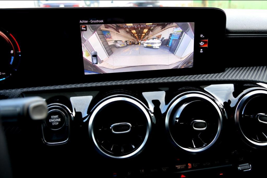 Mercedes-Benz A-Klasse 250 e AMG LED/PDC/CAM/LEER/NAVI/PANO