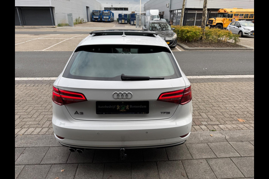 Audi A3 Sportback 1.5 TFSI Sport 150PK PDC/LMV-18/NAVI/PANO