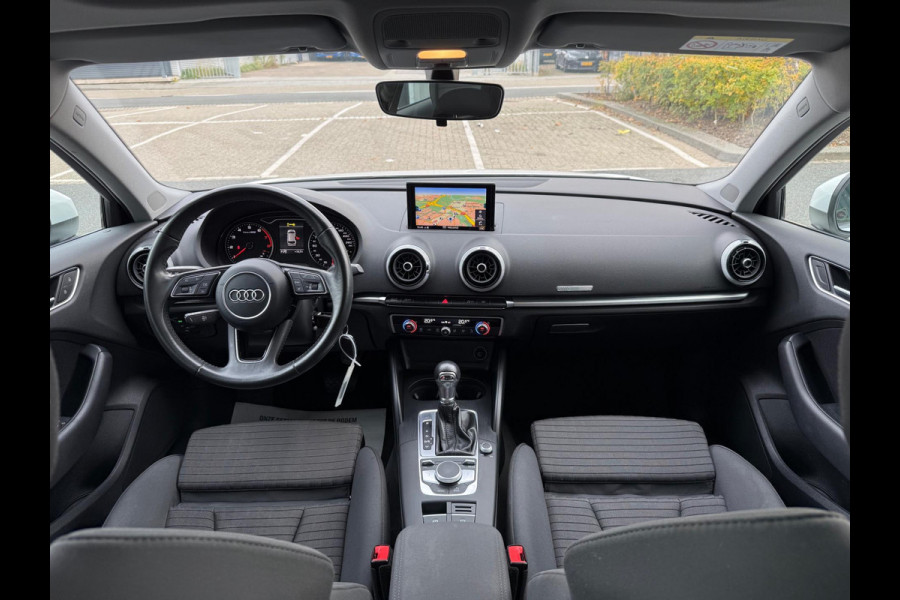 Audi A3 Sportback 1.5 TFSI Sport 150PK PDC/LMV-18/NAVI/PANO