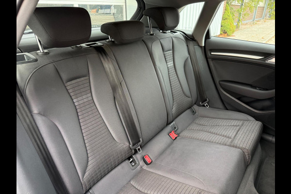 Audi A3 Sportback 1.5 TFSI Sport 150PK PDC/LMV-18/NAVI/PANO