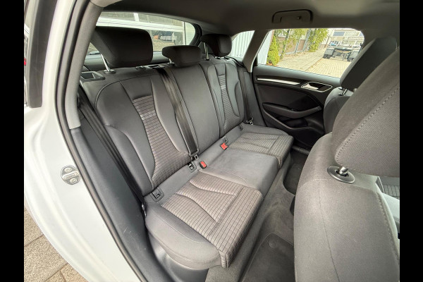 Audi A3 Sportback 1.5 TFSI Sport 150PK PDC/LMV-18/NAVI/PANO