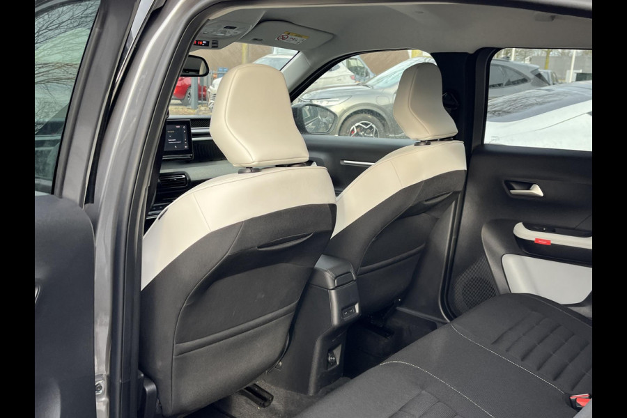 Citroën C3 Aircross 1.2 Hybrid 145 MAX e-DCS STOEL + STUURWIELVERWARMING | WINTERPAKKET | CAMERA | HEAD-UP DISPLAY| FABRIEKSGARANTIE | ALL IN PRIJS RIJKLAAR |