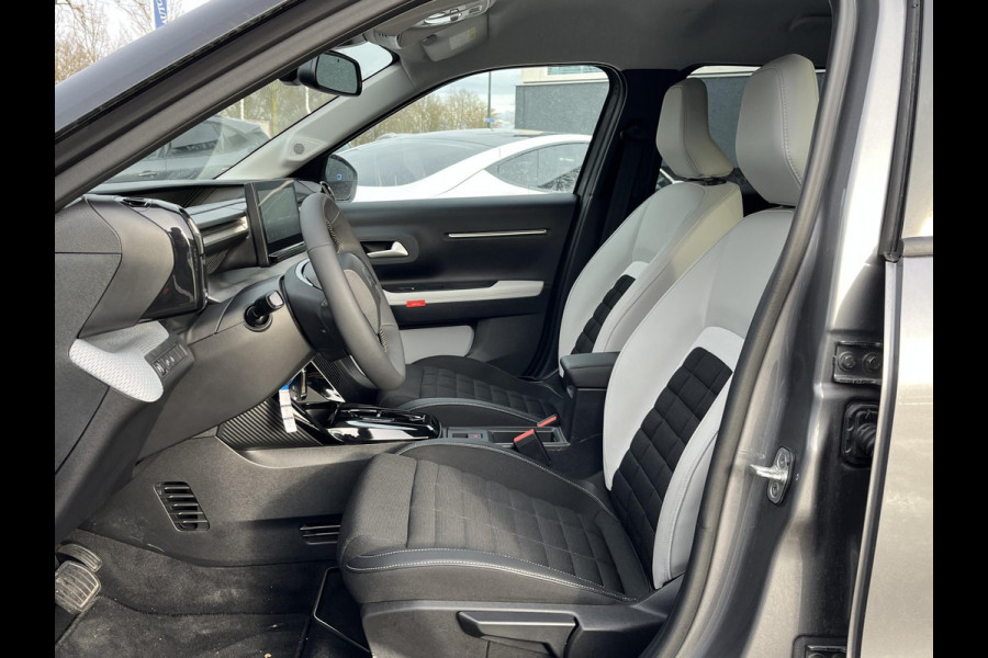 Citroën C3 Aircross 1.2 Hybrid 145 MAX e-DCS STOEL + STUURWIELVERWARMING | WINTERPAKKET | CAMERA | HEAD-UP DISPLAY| FABRIEKSGARANTIE | ALL IN PRIJS RIJKLAAR |