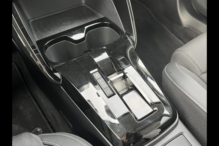 Citroën C3 Aircross 1.2 Hybrid 145 MAX e-DCS STOEL + STUURWIELVERWARMING | WINTERPAKKET | CAMERA | HEAD-UP DISPLAY| FABRIEKSGARANTIE | ALL IN PRIJS RIJKLAAR |