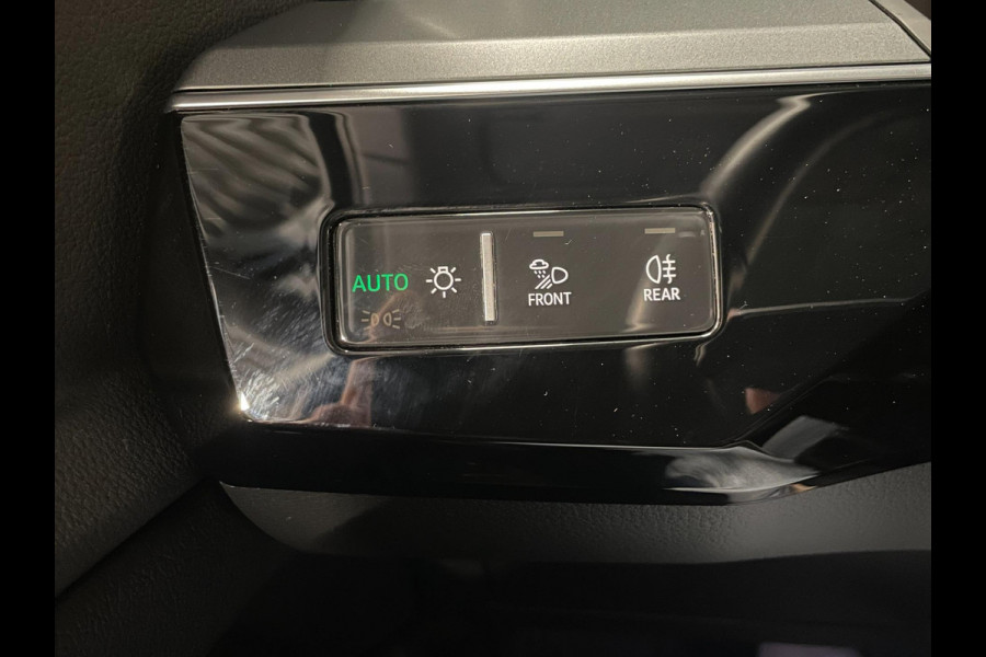Audi e-tron 55 Quattro Business 95 kWh|90% SOH|GROTE ACCU|LEDER|TREKH|CARPLAY|MEMORY|STOELVERW|CLIMA+CRUISE|NL|NAP|IN. BTW|1e EIG|