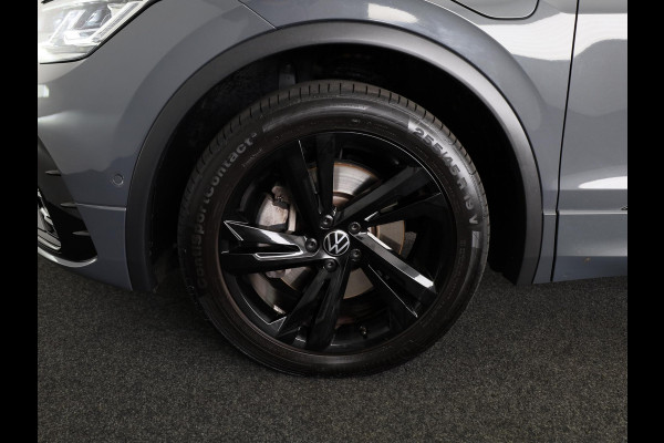 Volkswagen Tiguan 1.4 TSI eHybrid R-Line Business+ 245 pk Automaat (DSG) | Verlengde garantie | Navigatie | Panoramadak | Trekhaak (afneembaar) | Parkeersensoren (Park assist) | Achteruitrijcamera | Stoelverwarming |