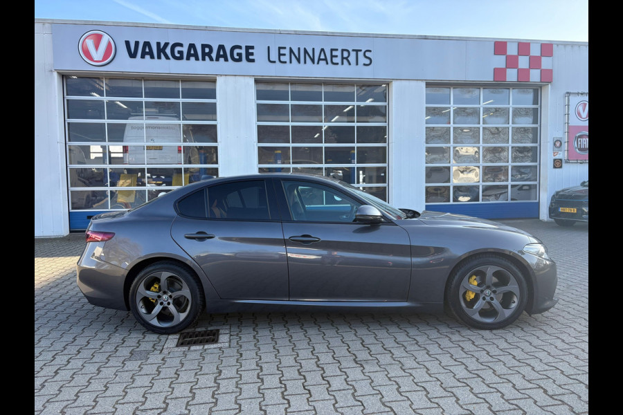 Alfa Romeo Giulia 2.0T Super (RIJKLAARPRIJS/BOVAG)