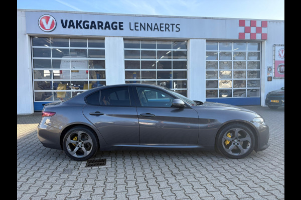 Alfa Romeo Giulia 2.0T Super (RIJKLAARPRIJS/BOVAG)