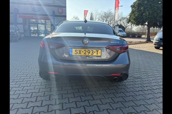 Alfa Romeo Giulia 2.0T Super (RIJKLAARPRIJS/BOVAG)