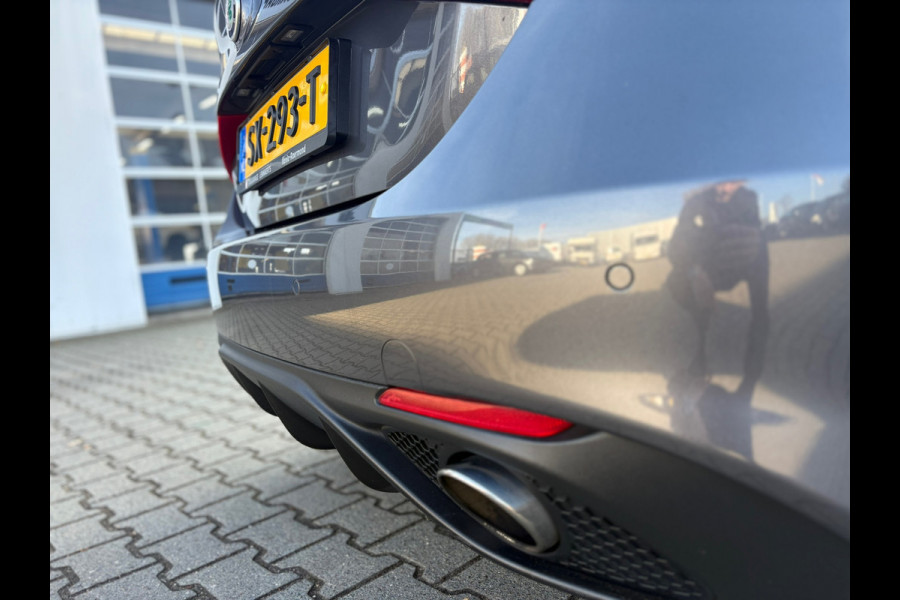 Alfa Romeo Giulia 2.0T Super (RIJKLAARPRIJS/BOVAG)