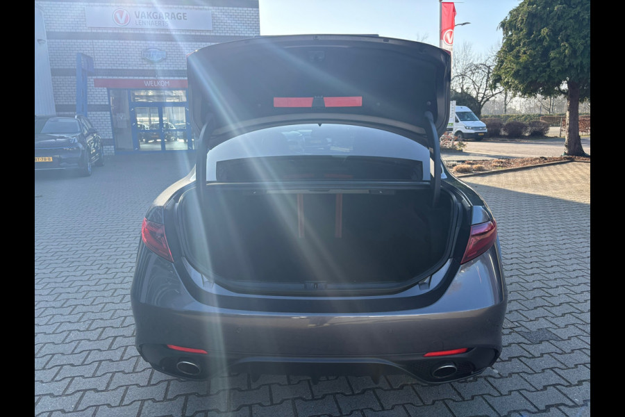 Alfa Romeo Giulia 2.0T Super (RIJKLAARPRIJS/BOVAG)