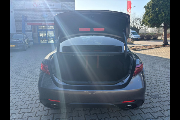 Alfa Romeo Giulia 2.0T Super (RIJKLAARPRIJS/BOVAG)