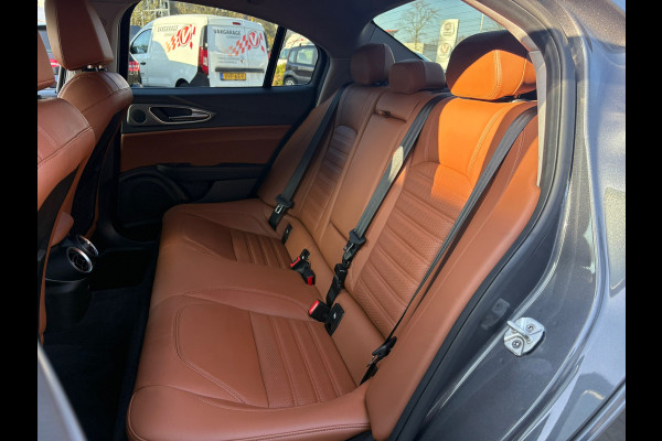 Alfa Romeo Giulia 2.0T Super (RIJKLAARPRIJS/BOVAG)