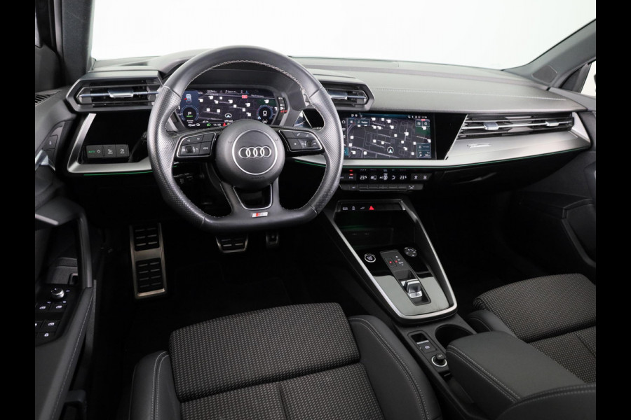 Audi A3 Sportback 45 TFSI e S edition Competition 245pk | Panoramadak | Electrisch verstelbare voorstoelen | Full Led koplampen | Adaptieeve cruise controle