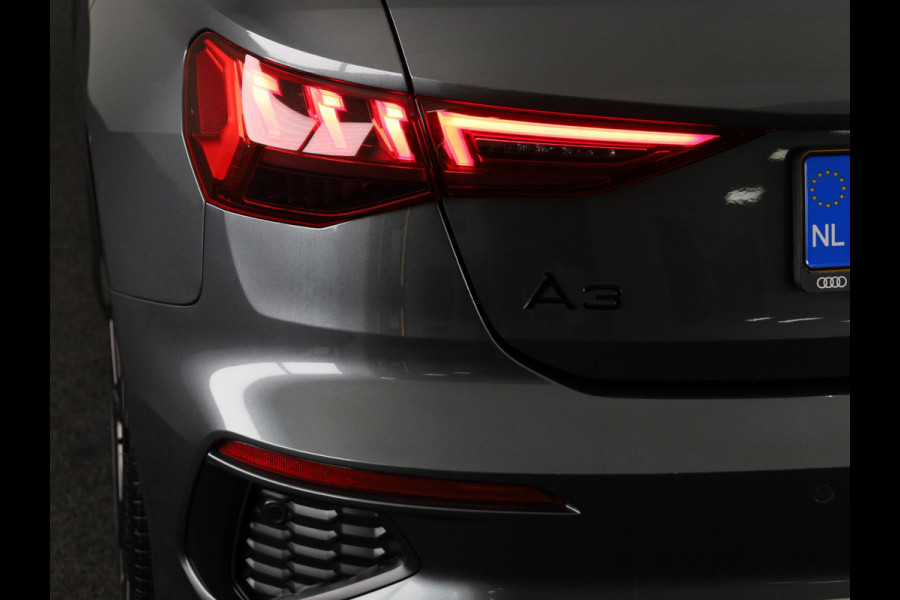 Audi A3 Sportback 45 TFSI e S edition Competition 245pk | Panoramadak | Electrisch verstelbare voorstoelen | Full Led koplampen | Adaptieeve cruise controle