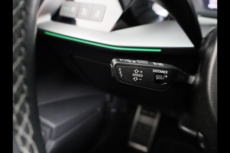 Audi A3 Sportback 45 TFSI e S edition Competition 245pk | Panoramadak | Electrisch verstelbare voorstoelen | Full Led koplampen | Adaptieeve cruise controle