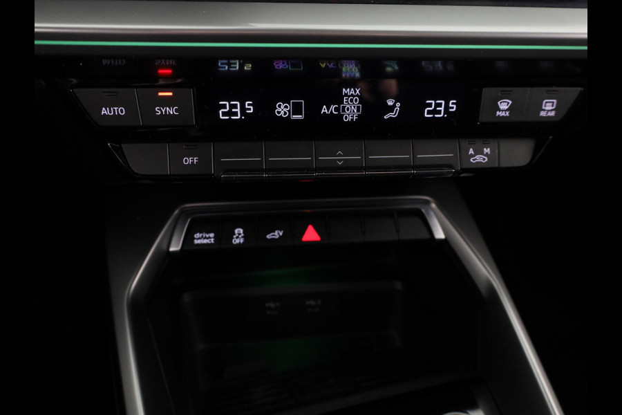 Audi A3 Sportback 45 TFSI e S edition Competition 245pk | Panoramadak | Electrisch verstelbare voorstoelen | Full Led koplampen | Adaptieeve cruise controle