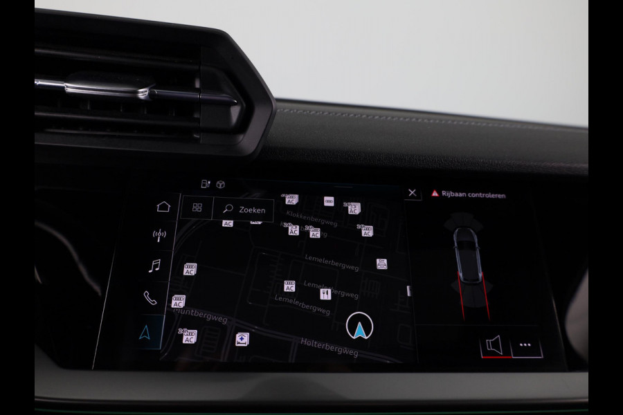 Audi A3 Sportback 45 TFSI e S edition Competition 245pk | Panoramadak | Electrisch verstelbare voorstoelen | Full Led koplampen | Adaptieeve cruise controle