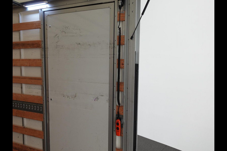 Renault Master T35 2.3 dCi 145PK Energy Bakwagen Meubelbak Laadklep Airco Cruise Control