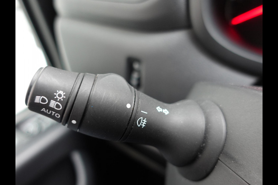 Renault Master T35 2.3 dCi 145PK Energy Bakwagen Meubelbak Laadklep Airco Cruise Control