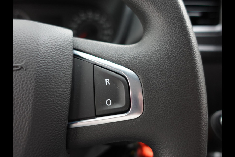 Renault Master T35 2.3 dCi 145PK Energy Bakwagen Meubelbak Laadklep Airco Cruise Control