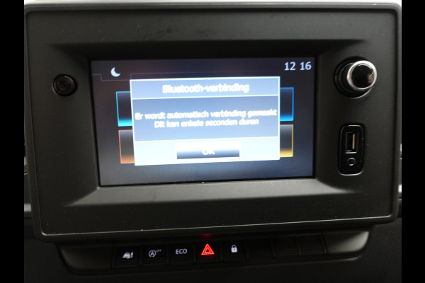 Renault Master T35 2.3 dCi 145PK Energy Bakwagen Meubelbak Laadklep Airco Cruise Control