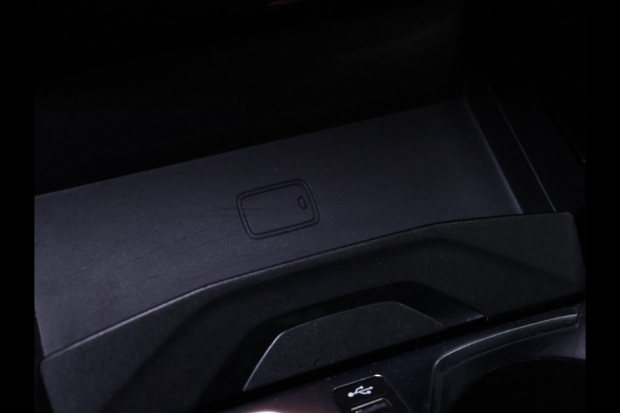 BMW 1-serie 118i M-Sport [M STUUR, APPLE CARPLAY, ANDROID, LEDVERLICHTING, STOELVERWARMING, PDC V+A, VOL LEDER, CRUISE, CLIMATE, NIEUWSTAAT]