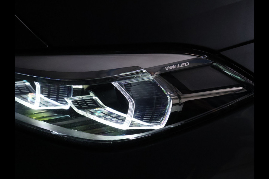 BMW 1-serie 118i M-Sport [M STUUR, APPLE CARPLAY, ANDROID, LEDVERLICHTING, STOELVERWARMING, PDC V+A, VOL LEDER, CRUISE, CLIMATE, NIEUWSTAAT]