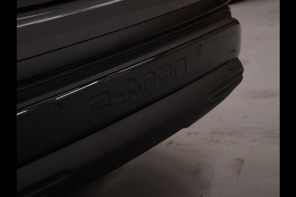 Audi Q4 e-tron 40 Launch edition Advanced Plus 77 kWh [APPLE CARPLAY, ANDROID, DIGITAL DASH, STOELVERWARMING, ADAPTIVE CRUISE, CAMERA, PDC V+A, ELEK. ACHTERKLEP, CLIMATE, NIEUWSTAAT]
