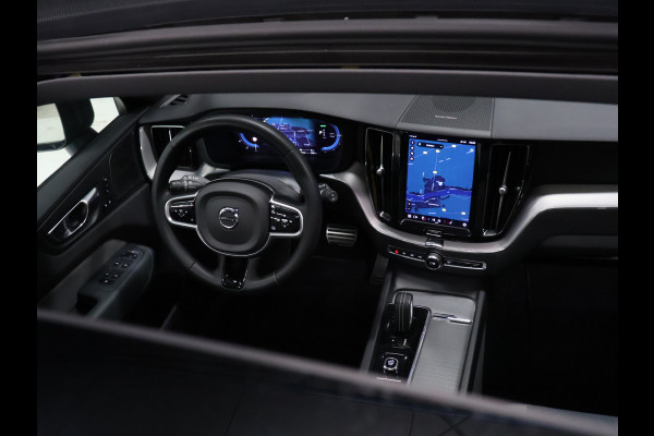 Volvo XC60 2.0 T8 AWD R-Design [SCHUIFKANTELDAK, MEMORY SEATS, APPLE CARPLAY, TREKHAAK INKLAPBAAR,  HARMAN/KARDON, STUURVERWARMING, 360 CAMERA, STOELVERWARMING, VOL LEDER, CRUISE, CLIMATE, NIEUWSTAAT]