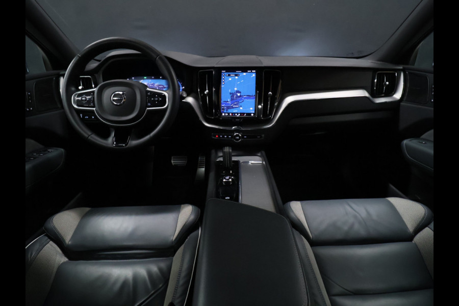 Volvo XC60 2.0 T8 AWD R-Design [SCHUIFKANTELDAK, MEMORY SEATS, APPLE CARPLAY, TREKHAAK INKLAPBAAR,  HARMAN/KARDON, STUURVERWARMING, 360 CAMERA, STOELVERWARMING, VOL LEDER, CRUISE, CLIMATE, NIEUWSTAAT]