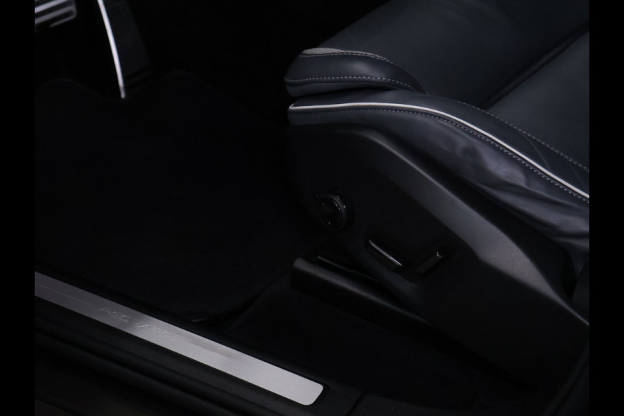 Volvo XC60 2.0 T8 AWD R-Design [SCHUIFKANTELDAK, MEMORY SEATS, APPLE CARPLAY, TREKHAAK INKLAPBAAR,  HARMAN/KARDON, STUURVERWARMING, 360 CAMERA, STOELVERWARMING, VOL LEDER, CRUISE, CLIMATE, NIEUWSTAAT]