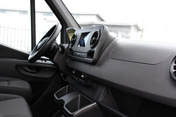 Mercedes-Benz Sprinter 315 1.9 CDI L2H2 RWD PB Edition Camera, Carplay, 150pk, Trekhaak, Stoelverwarming, Multimedia, Automaat, Uniek!