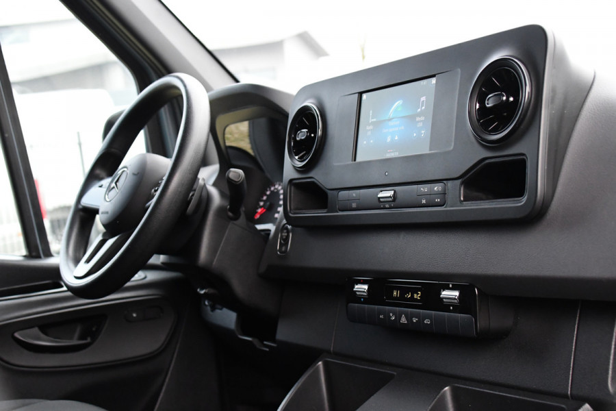 Mercedes-Benz Sprinter 315 1.9 CDI L2H2 RWD PB Edition Camera, Carplay, 150pk, Trekhaak, Stoelverwarming, Multimedia, Automaat, Uniek!