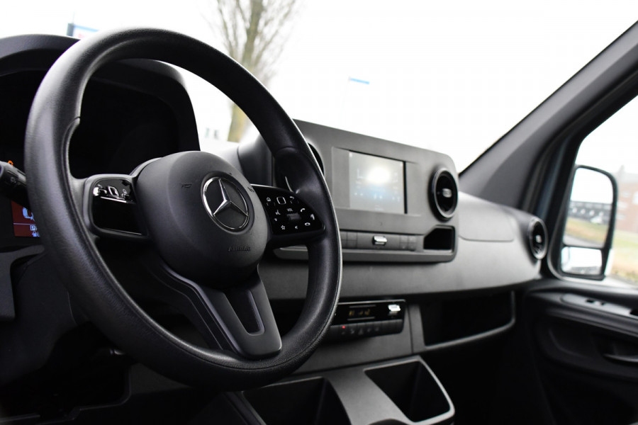 Mercedes-Benz Sprinter 315 1.9 CDI L2H2 RWD PB Edition Camera, Carplay, 150pk, Trekhaak, Stoelverwarming, Multimedia, Automaat, Uniek!