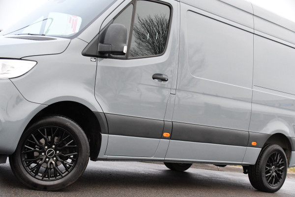 Mercedes-Benz Sprinter 315 1.9 CDI L2H2 RWD PB Edition Camera, Carplay, 150pk, Trekhaak, Stoelverwarming, Multimedia, Automaat, Uniek!