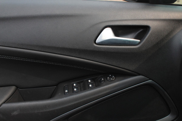 Opel Crossland X 1.2 Turbo 120 Jaar Edition / Navigatie / Parkeerhulp achter / 16'' / CarPlay / Cruise Control