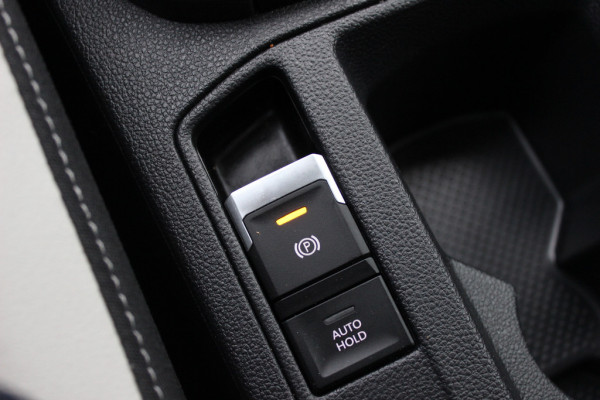 Volkswagen T-Roc 1.5 TSI Sport / Trekhaak / Virtual Cockpit / Navigatie / 17'' / Parkeerhulp V+A / CarPlay / DAB / Getint glas / ACC