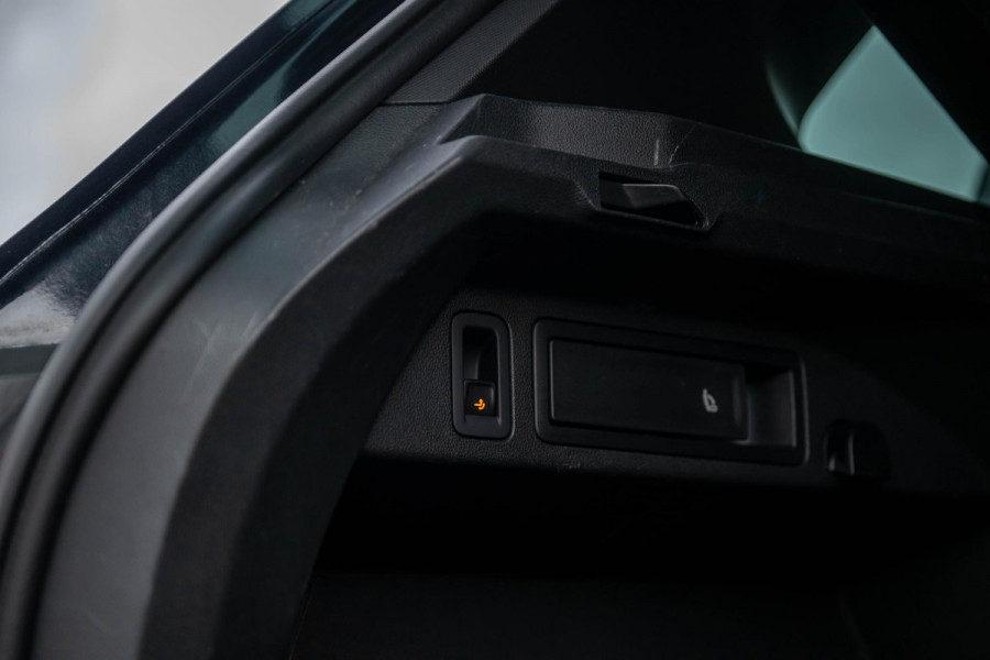 Volkswagen Tiguan 1.4 TSI 4Motion R-Line Camera Trekhaak Orig NL