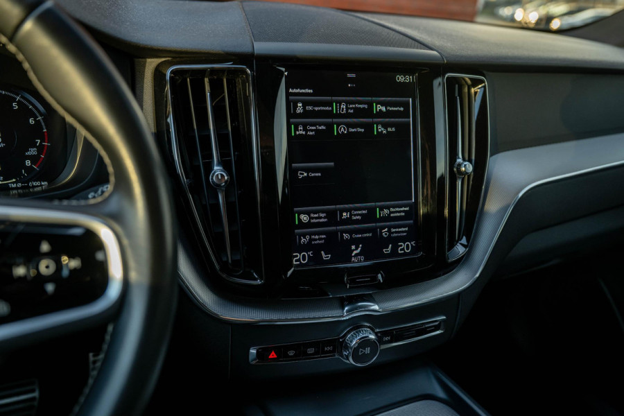 Volvo XC60 2.0 B5 R-Design Memory Camera Trekhaak Orig NL