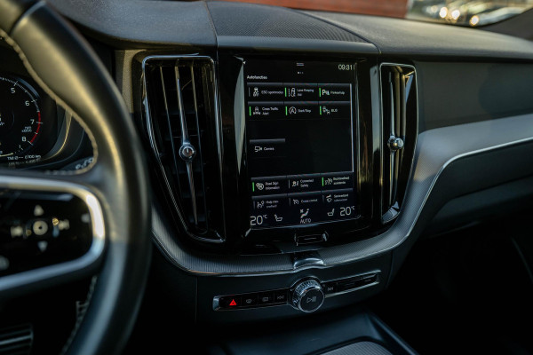 Volvo XC60 2.0 B5 R-Design Memory Camera Trekhaak Orig NL