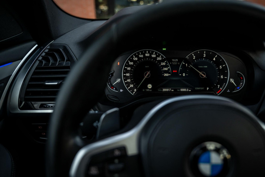 BMW X3 xDrive20i M-Sport Stoelventilatie Trekhaak Pano