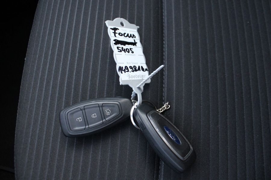 Ford Focus 1.0 EcoBoost Hybrid Titanium X Business |Navi|Camera|