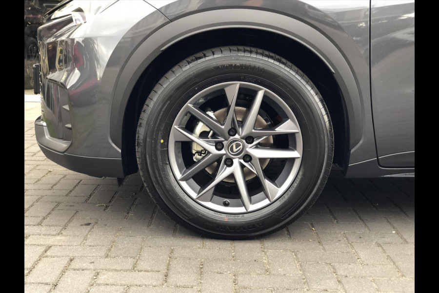 Lexus LBX 1.5 Comfort & Safety Pack | Dodehoekherkenning, Parkeersensoren, Keyless, Stoelverwarming, Snel leverbaar!