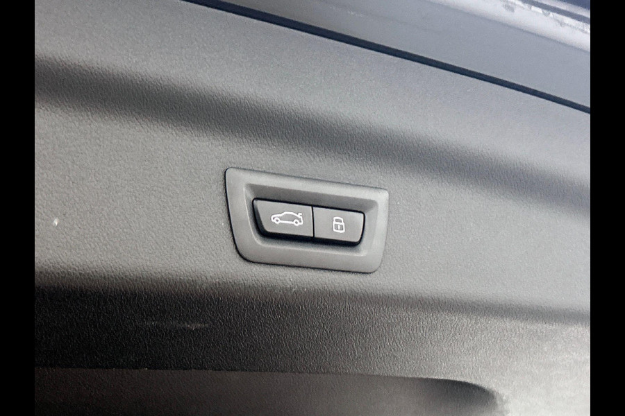 BMW X1 sDrive18i M-SPORT | SHADOW-LINE | CARPLAY | CAMERA