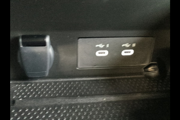 Renault Captur 1.3 mild hybrid 160 techno Automaat uit 2025 Rijklaar + fabrieksgarantie tot 06-2028 Henk Jongen Auto's in Helmond,  al 50 jaar service zoals 't hoort!