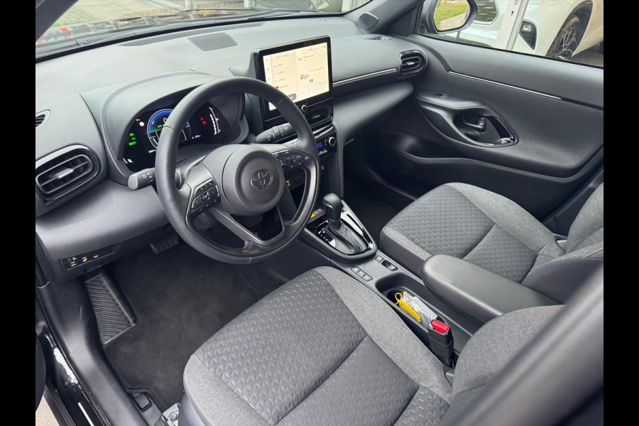 Toyota Yaris Cross 1.5 Hybrid 130pk Dynamic Plus Comfort Pack | Dodehoekherkenning, Parkeersensoren, Stoel + Stuurverwarming